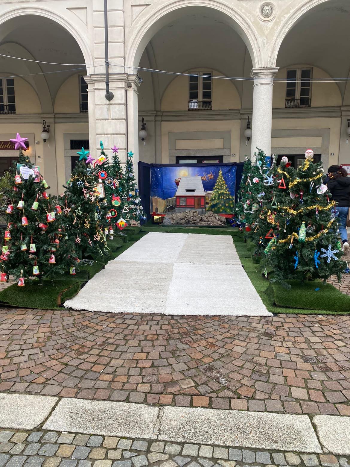 presepe e viale alberi di Natale 1